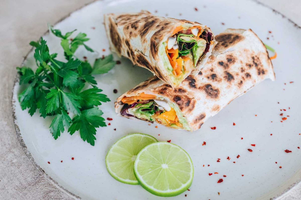 Low Carb Wraps mit Käse, Champignons & Frischgemüse