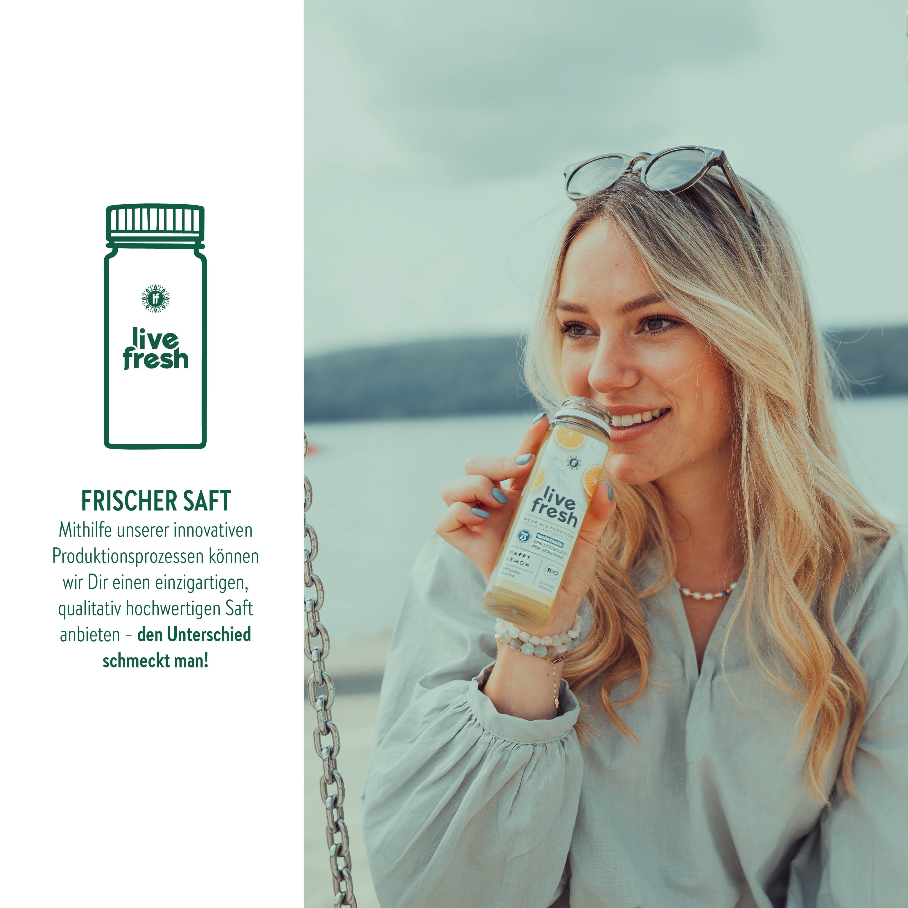 Zeigt auf der linken Seite eine Illustration mit dem Text „Frischer Saft“, der erklärt, dass mithilfe innovativer Produktionsprozesse ein qualitativ hochwertiger Saft angeboten wird. Auf der rechten Seite sieht man eine lächelnde Frau, die eine Flasche „Live Fresh“ Saft hält und davon trinkt. Die Szene spielt draußen, und die Frau trägt eine Sonnenbrille auf dem Kopf, was auf eine entspannte, frische Atmosphäre hinweist.